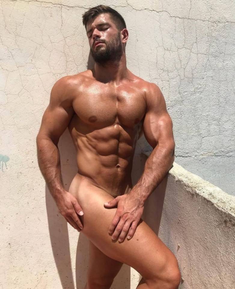 male body 220