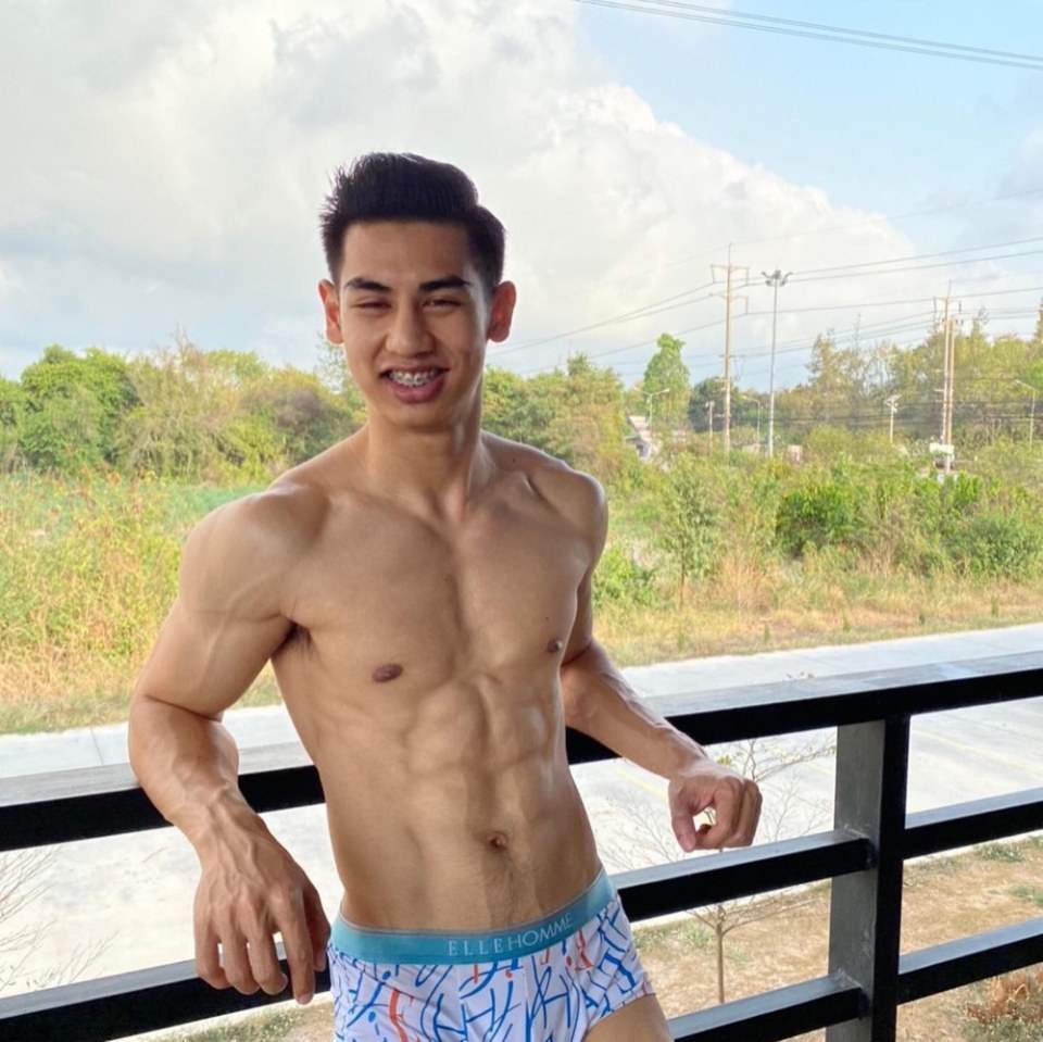 ฟิตเปรี๊ยะ ที่ห้าสิบสอง