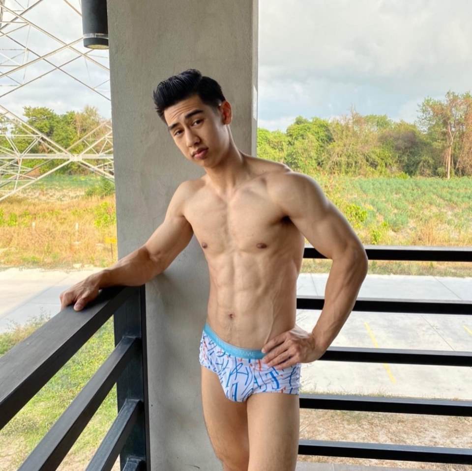 ฟิตเปรี๊ยะ ที่ห้าสิบสอง