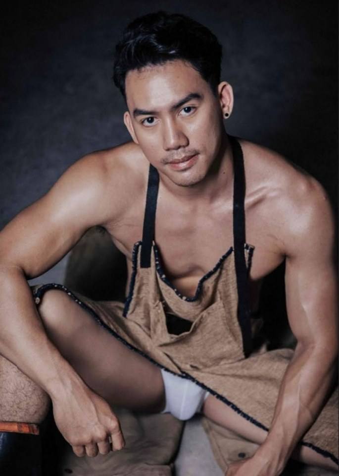 หนุ่มหล่อขึ้นปก 566.2