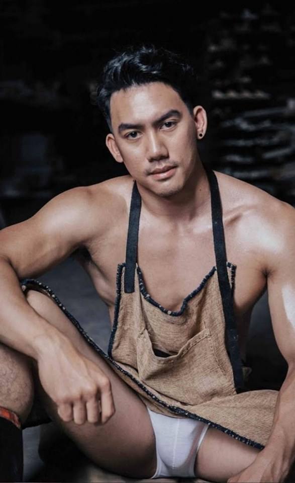 หนุ่มหล่อขึ้นปก 566.2
