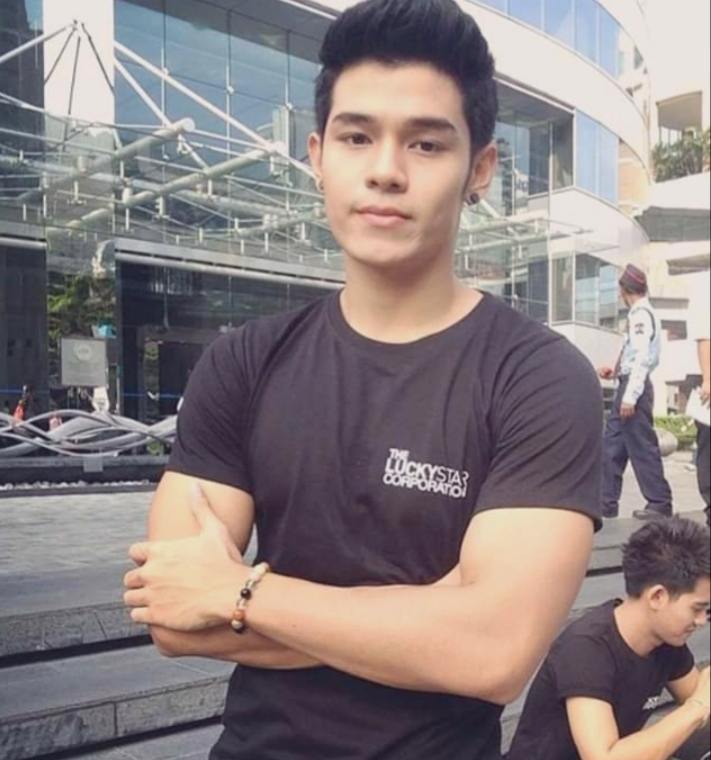 ไม่มีเม้ม..เต็มทุกช็อต