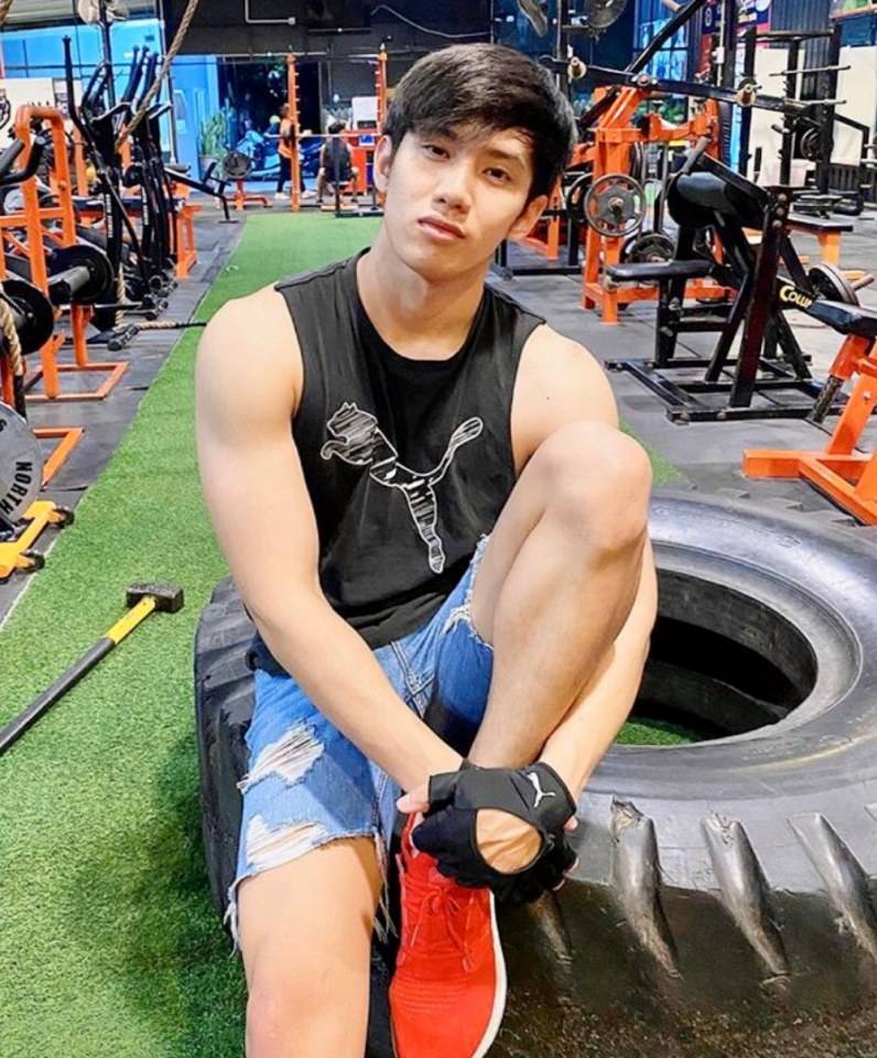 ยัดเยียด..คำว่าสามีซะดีมั้ง ⭐3