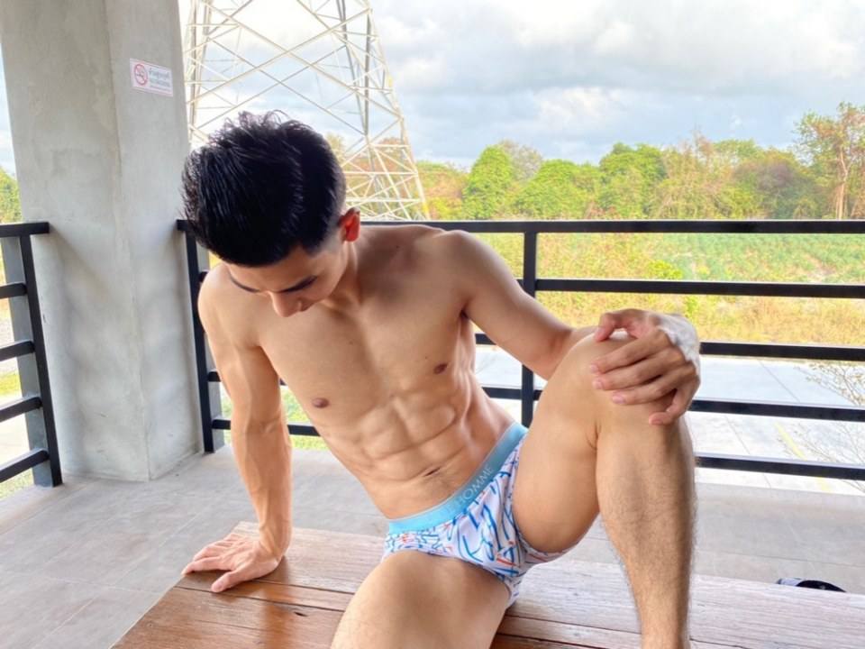 ฟิตเปรี๊ยะ ที่ห้าสิบสี่
