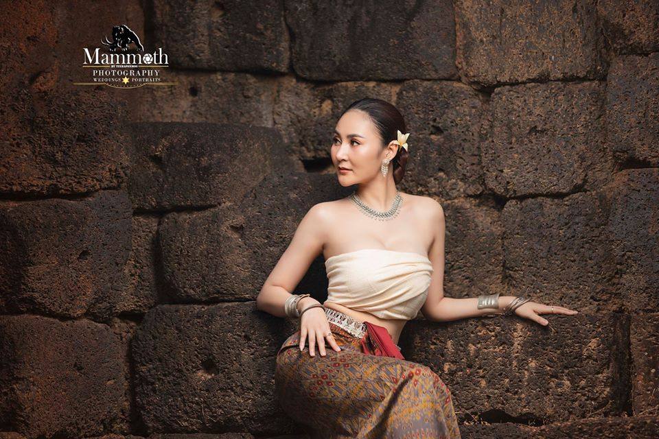 ชุดแต่งงานอีสาน, Thailand