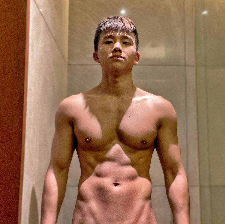 คลั่งหนุ่มผิวแทน♂005