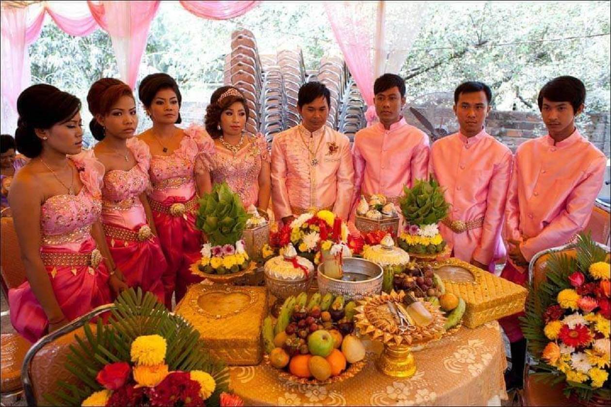Cambodia national costume (សំពត់) 🇰🇭