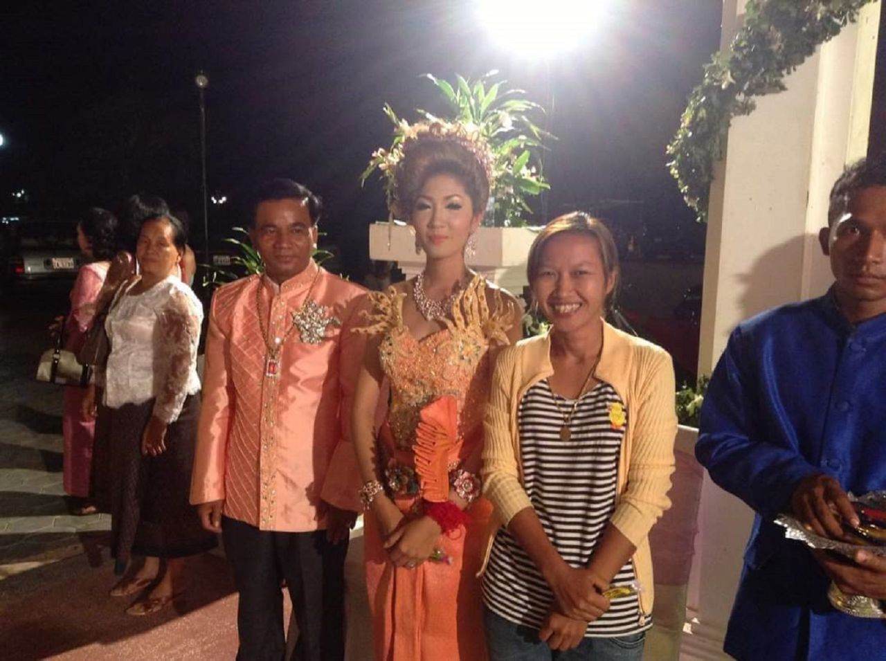 Cambodia national costume (សំពត់) 🇰🇭