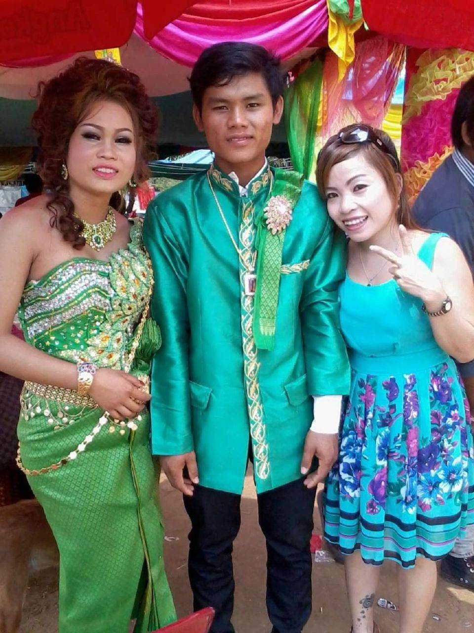 Cambodia national costume (សំពត់) 🇰🇭