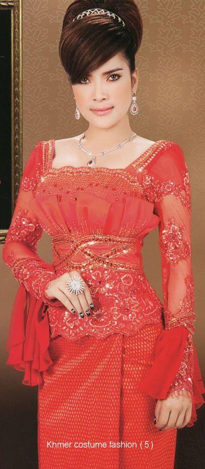 Cambodia national costume (សំពត់)