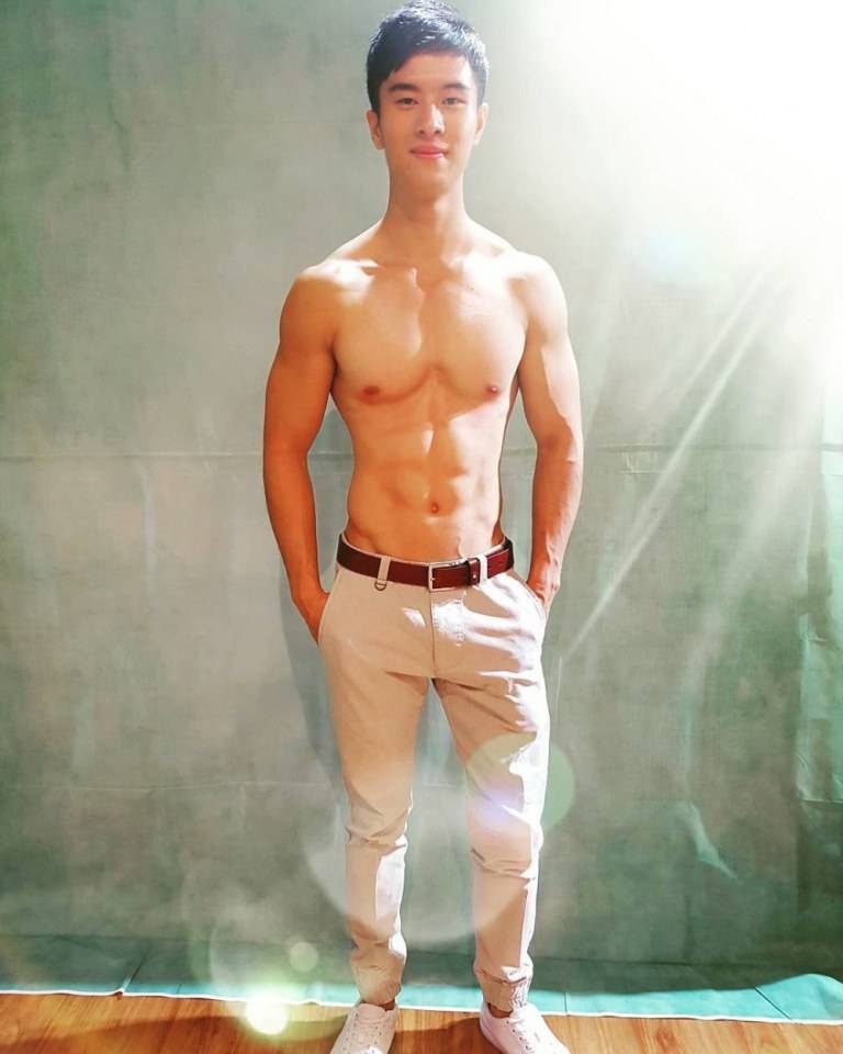 ถอดโชว์ประปราย /24/