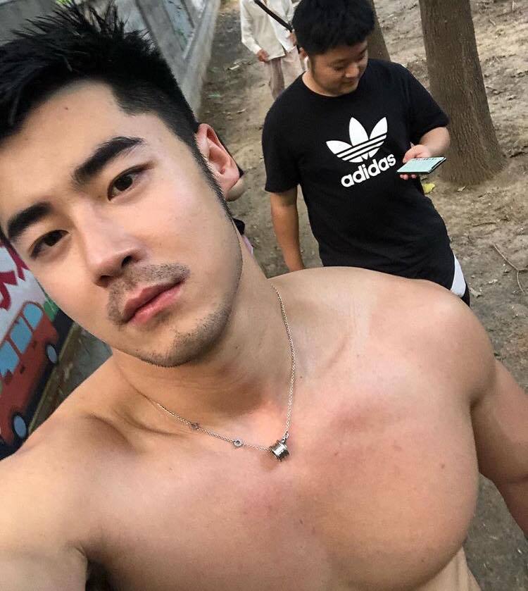 อากาศร้อน..ตอนเล่นมวยปล้ำ