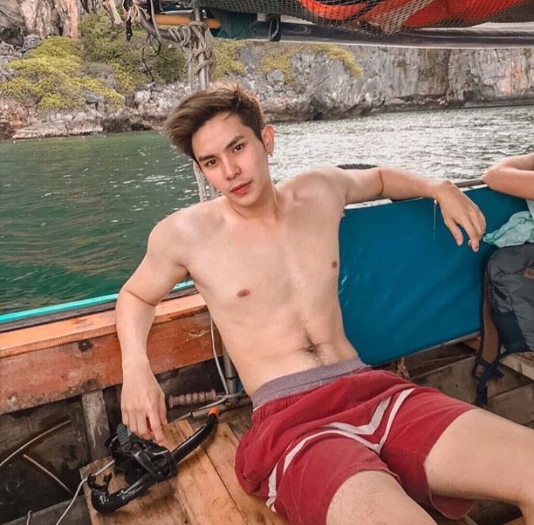 เซ็กซี่สีแดง