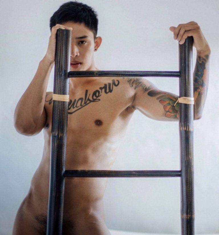 สูงร้อยแปดสิบห้าหนักเจ็ดสิบกว่าๆรุกนะชอบม๊ะๆ