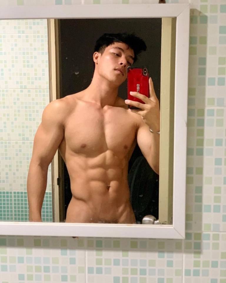 สูงร้อยแปดสิบห้าหนักเจ็ดสิบกว่าๆรุกนะชอบม๊ะๆ
