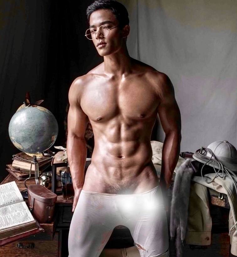 สายการบินวีไอพีไลน์..บินสบายผู้ชายเปลือยกายทั้งลำ