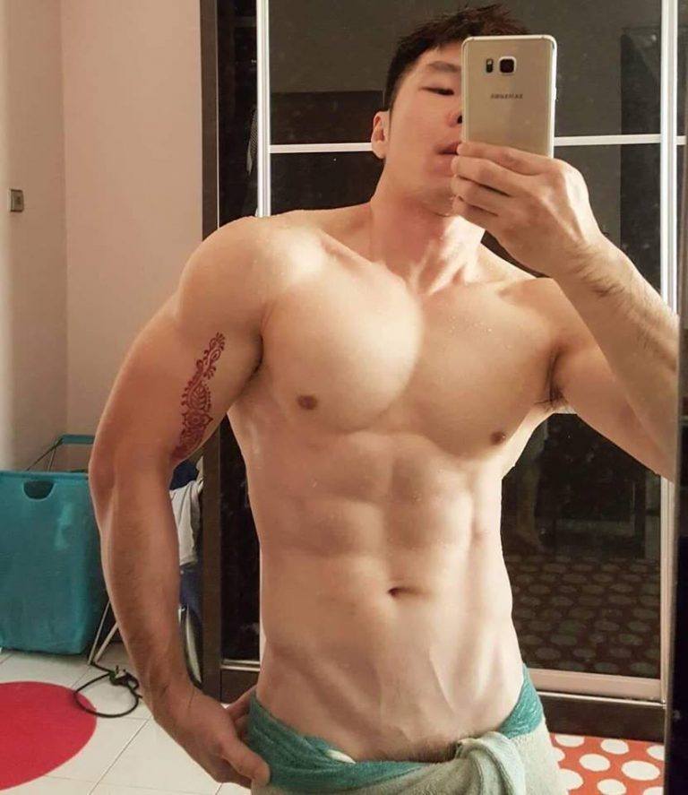 สายการบินวีไอพีไลน์..บินสบายผู้ชายเปลือยกายทั้งลำ