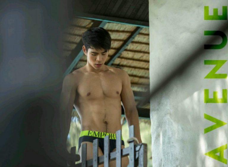 ชุกที่สาม..จักเต็มให้มีหลายเซกเลย