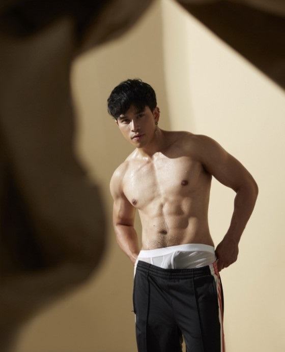 งานเข้าเฟ้ยปิดไฟแล้วเงียบไว้นะพวก..พอดีเจอไข่ลวกเมื่อตอนเช้า