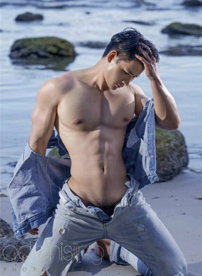 ยิ่งโพสต์ยิ่งเลอะเทอะ..พอก่อนหยุดเถอะ(เนอะๆเราเห็นด้วย)เห็นผู้ชายหล่อล่ำเลยทำให้เราสติแตก