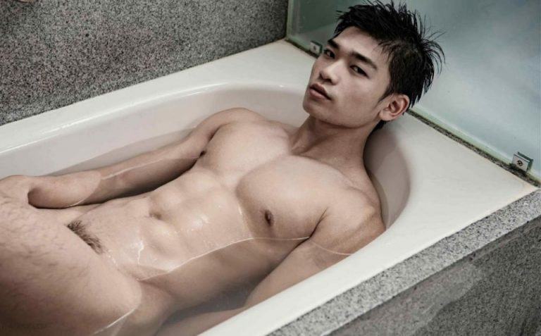 ค่อยๆถอด..เดี๋ยวพี่จะตอดเบาๆ