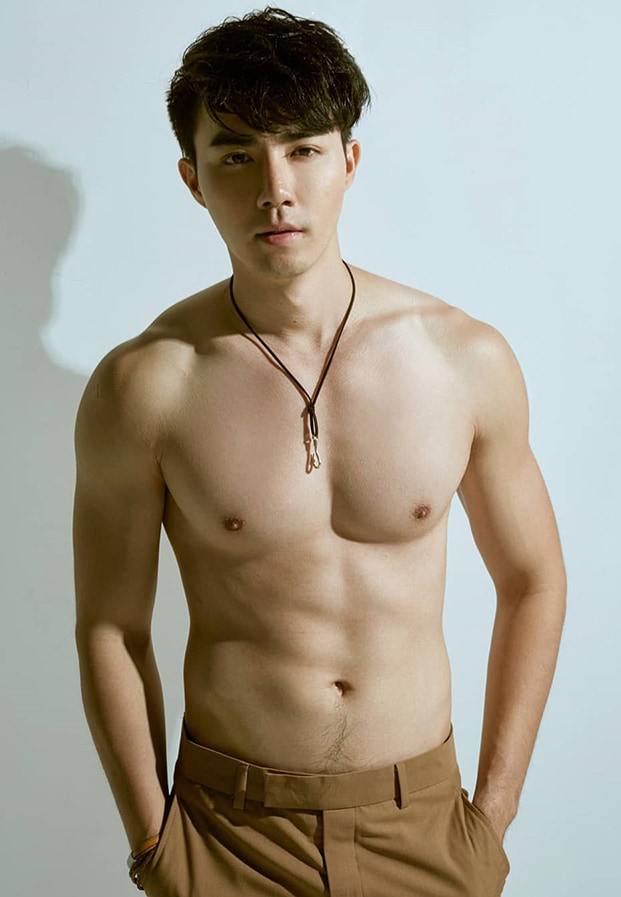 ซี พฤกษ์ หรือ ไฟท์เตอร์ จาก WHY R U THE SERIES เพราะรักใช่เปล่า