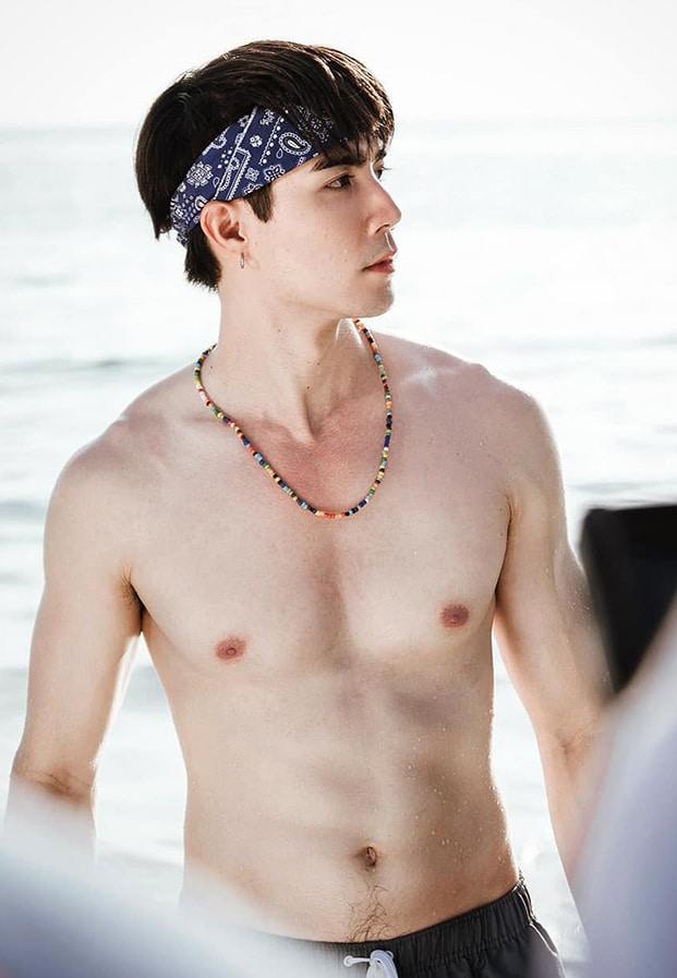 ซี พฤกษ์ หรือ ไฟท์เตอร์ จาก WHY R U THE SERIES เพราะรักใช่เปล่า