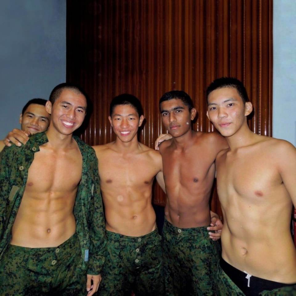 ท.ทหารเซ็กซี่ [998]