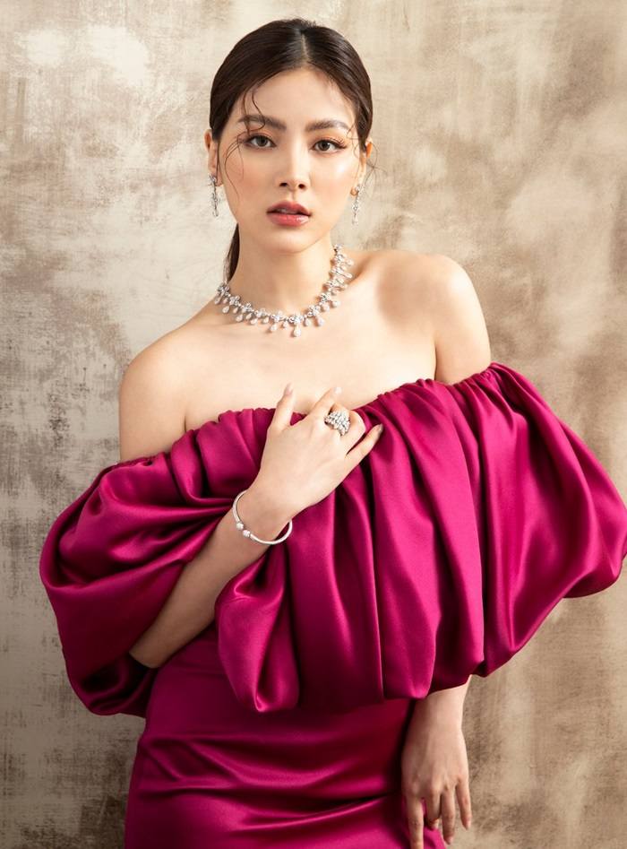 ใบเฟิร์น พิมพ์ชนก @ AROUND Magazine issue 121 April 2020