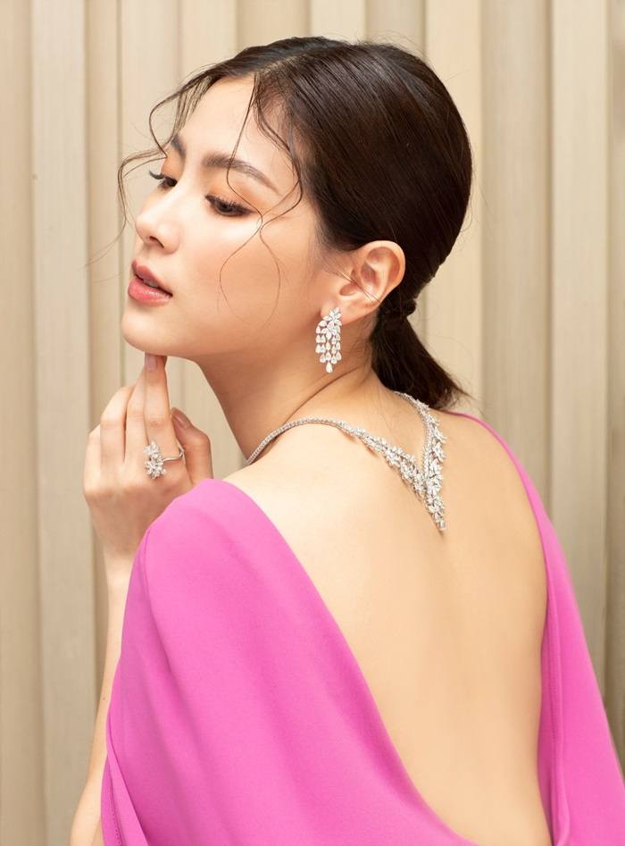 ใบเฟิร์น พิมพ์ชนก @ AROUND Magazine issue 121 April 2020