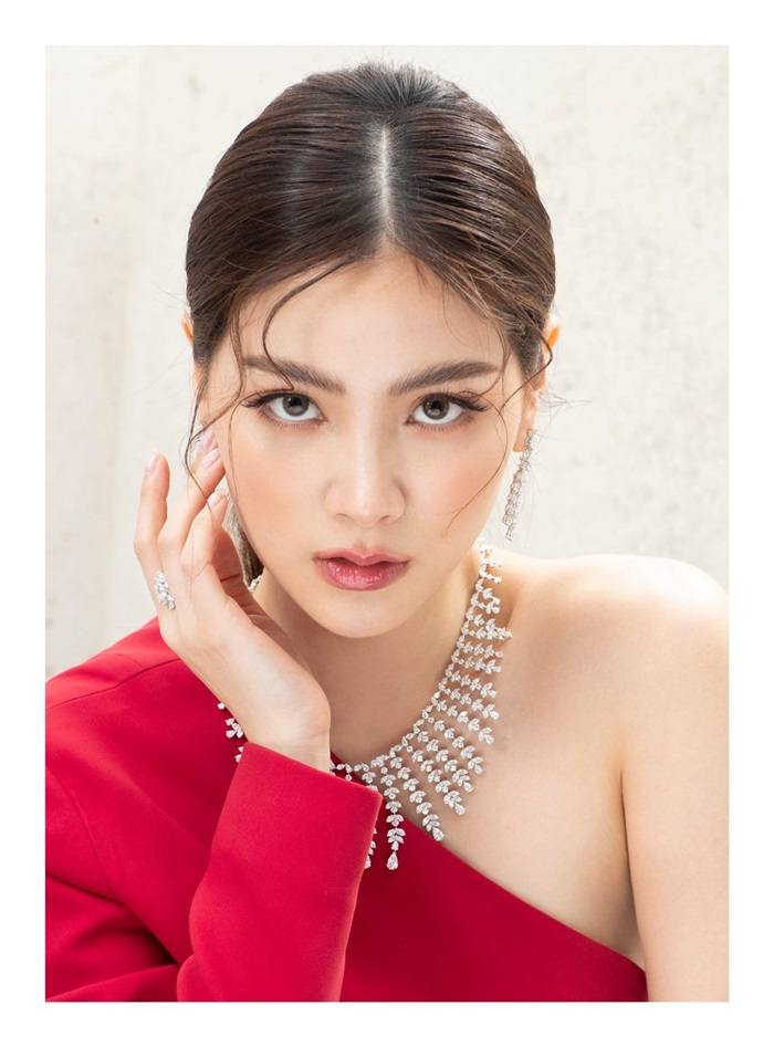 ใบเฟิร์น พิมพ์ชนก @ AROUND Magazine issue 121 April 2020