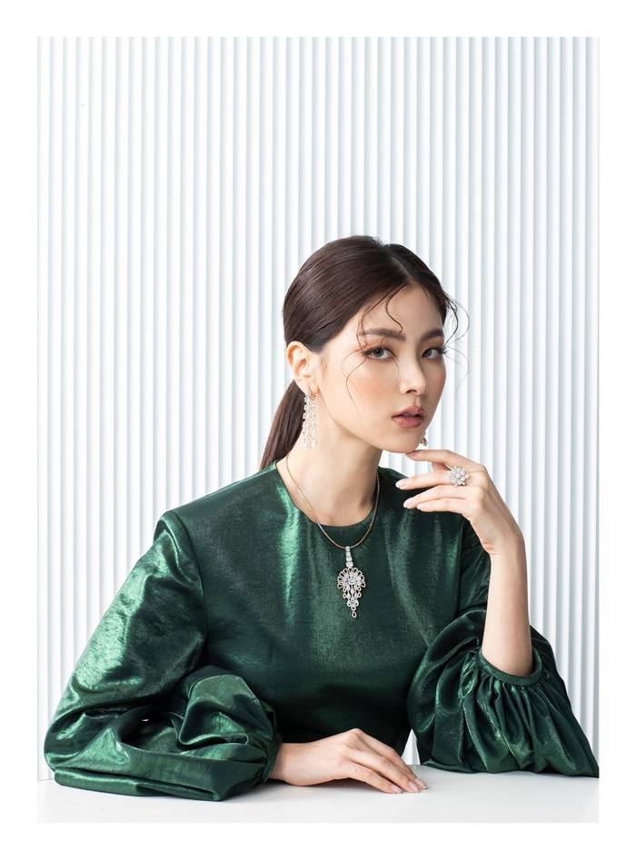 ใบเฟิร์น พิมพ์ชนก @ AROUND Magazine issue 121 April 2020