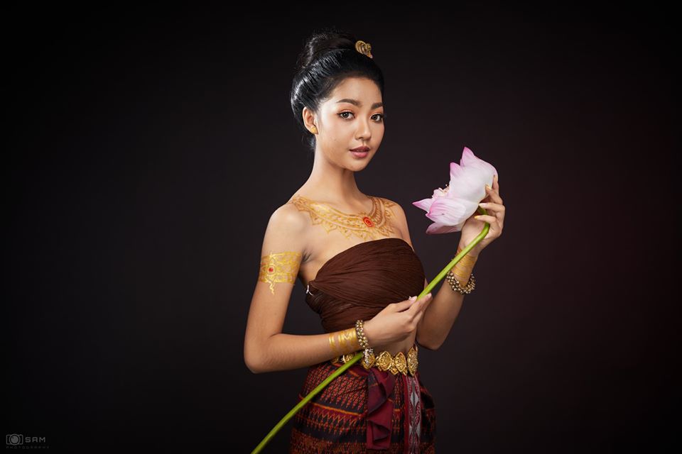 Thai traditional dress, ชุดพื้นเมืองอีสาน