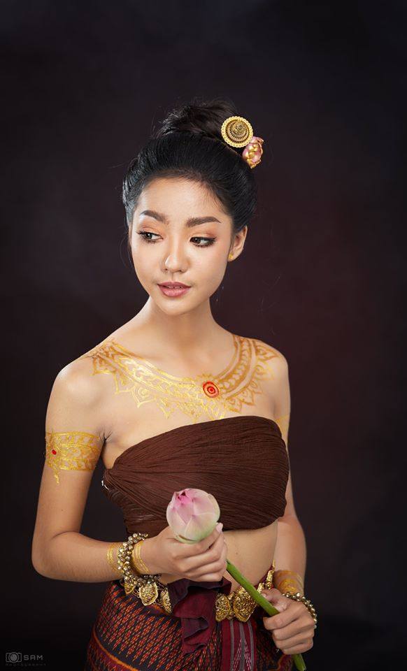 Thai traditional dress, ชุดพื้นเมืองอีสาน