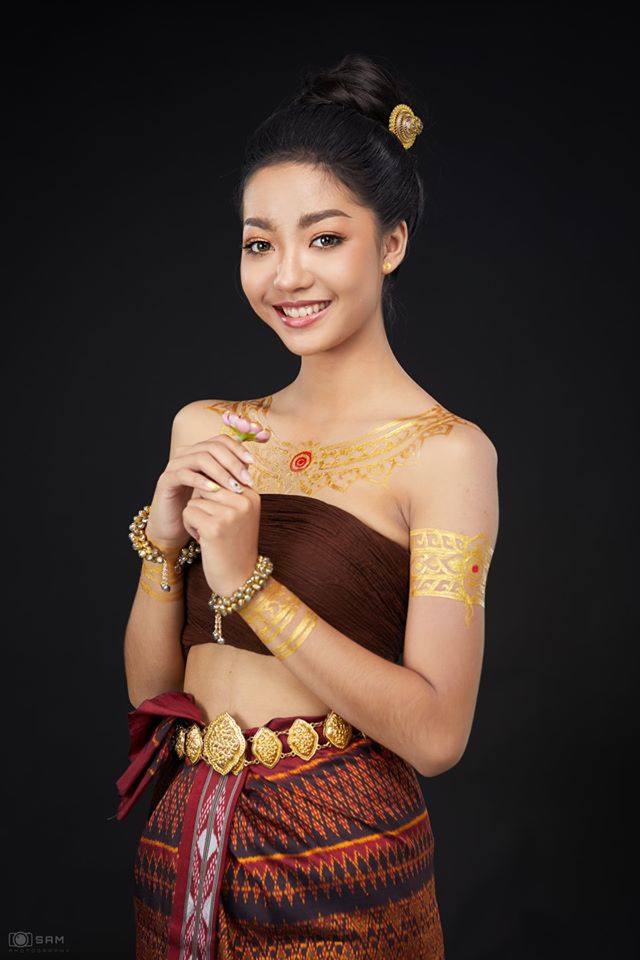 Thai traditional dress, ชุดพื้นเมืองอีสาน
