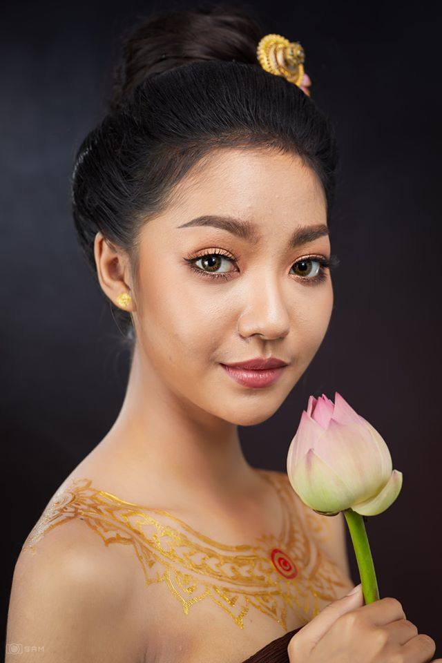 Thai traditional dress, ชุดพื้นเมืองอีสาน