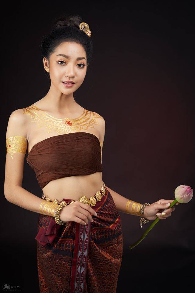 Thai traditional dress, ชุดพื้นเมืองอีสาน