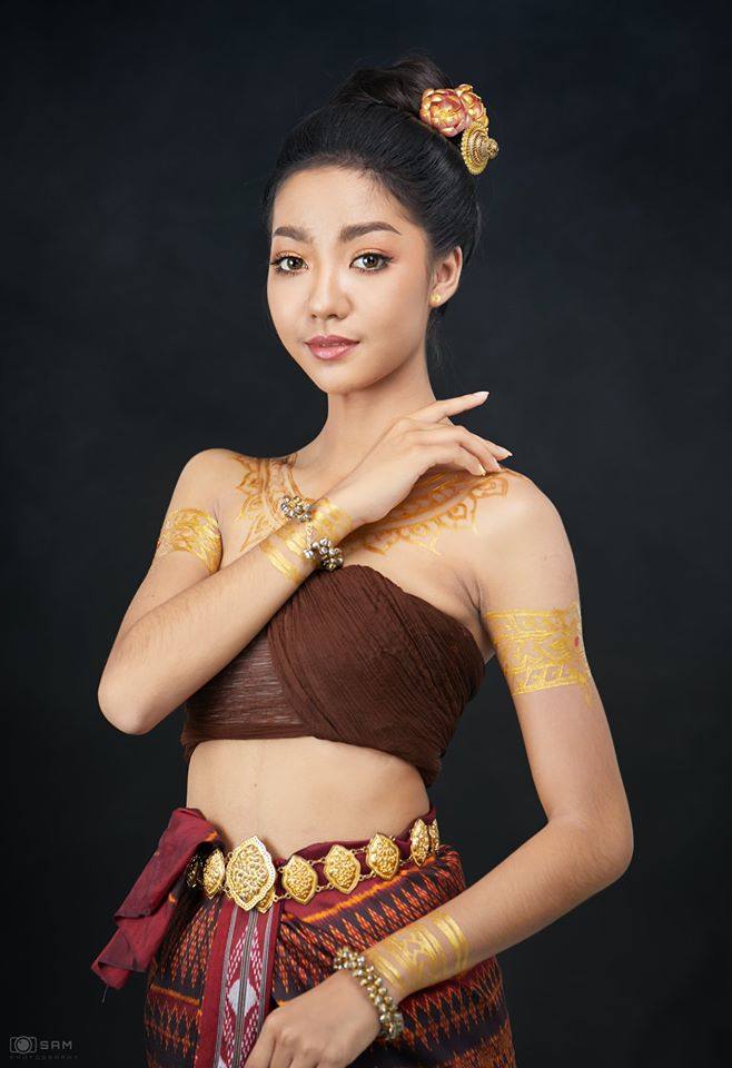 Thai traditional dress, ชุดพื้นเมืองอีสาน