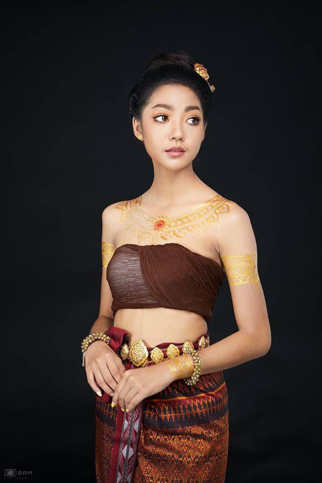 Thai traditional dress, ชุดพื้นเมืองอีสาน