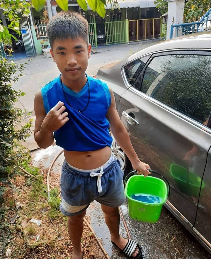 ดีต่อใจ#1162ผู้ชายล้างรถ