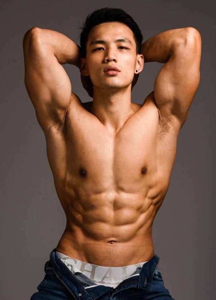 [OMGBoy038][18+] อยากแค่เอาลิ้นแตะลิ้น แตะปลายข้าวหลามของ Alvin Huang  มองรูปเขาแล้วรู้สึกจริงๆ ครับ