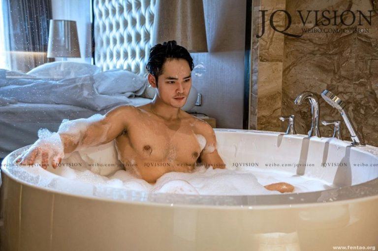 ผู้ชายเซ๊กส์แฮ๊งก์กิ้ง