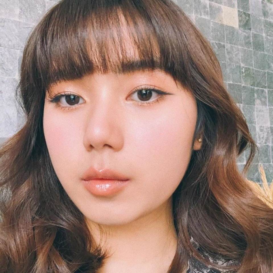 พลอย​ ศรนรินทร์​