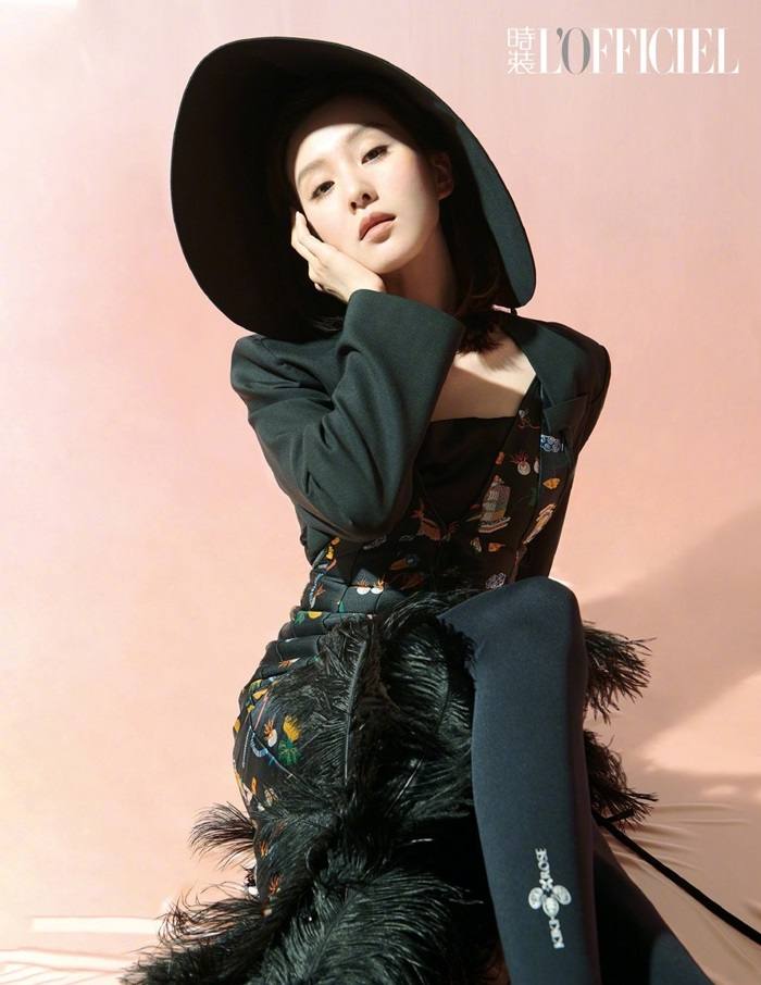 Liu Shi Shi @ L&rsquo;Officiel China April 2020
