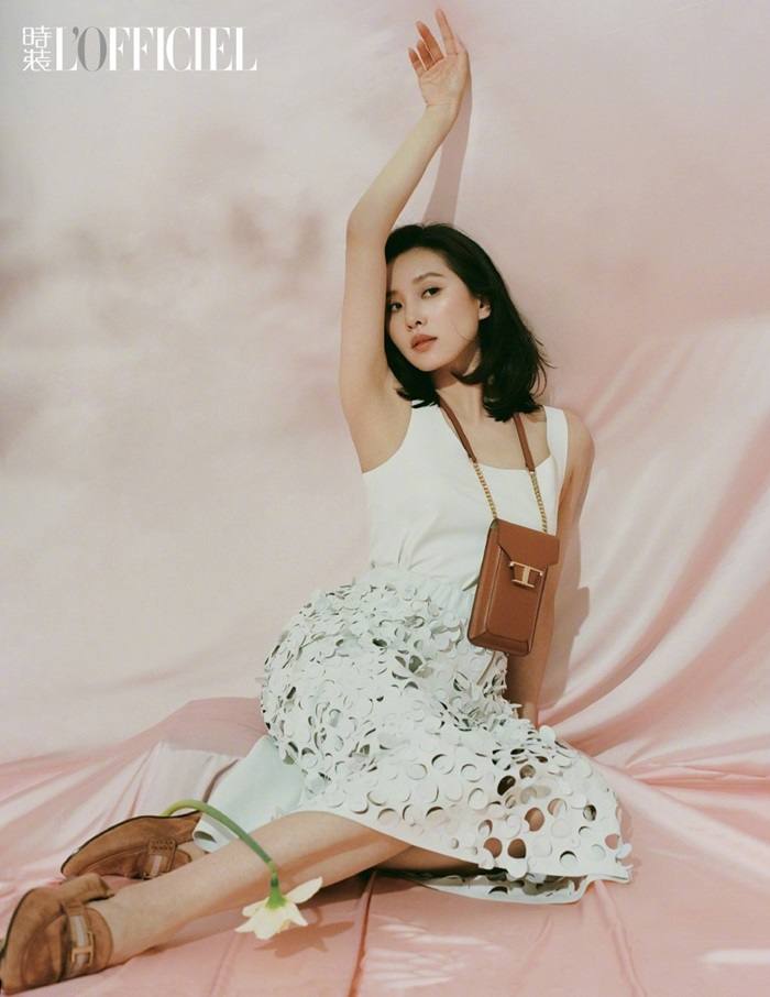 Liu Shi Shi @ L&rsquo;Officiel China April 2020