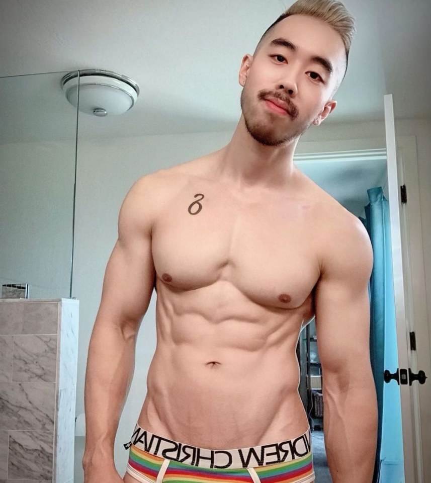 [OMGBoy040][18+] แค่ได้กอดแขน ลูบเคลา ก็รู้สึกดีแล้ว แค่อยากจินตนาการณ์ว่า James Gao กอดผม