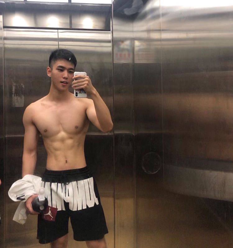 เปิดวาร์ป IG หนุ่มหล่อหุ่นดี #23