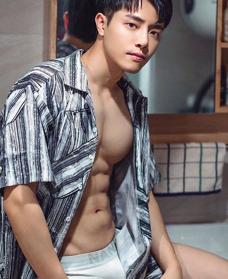 เปิดวาร์ป IG หนุ่มหล่อหุ่นดี #25