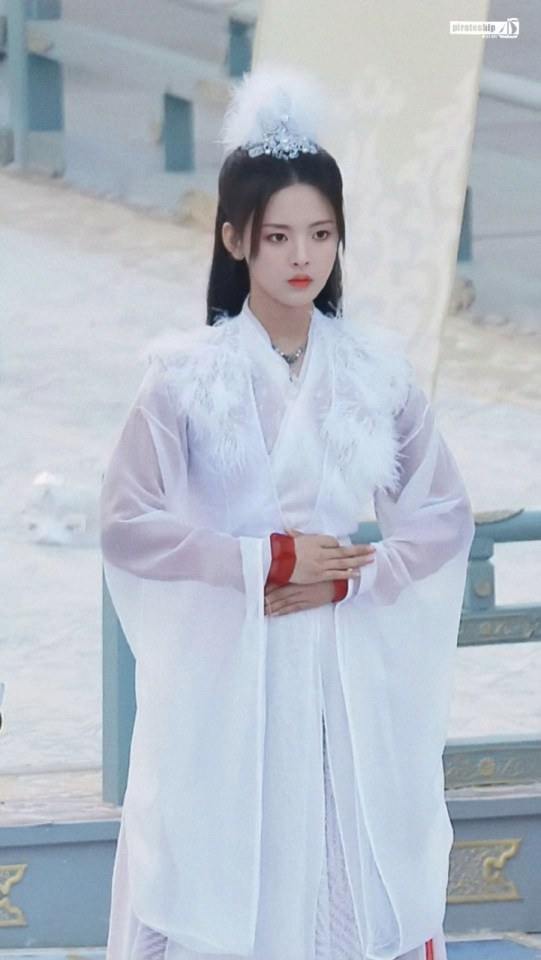 ละคร หงส์เริงระบำ Dance of The Phoenix 《且听凤鸣》 2020