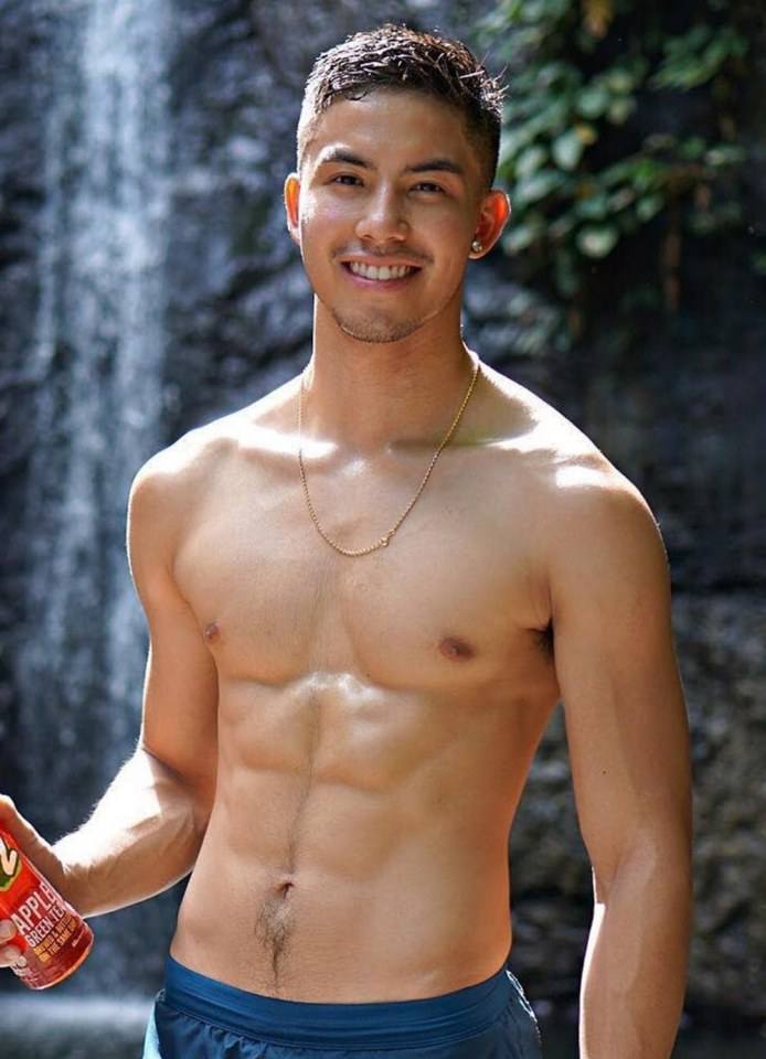 [OMGBoy041][18+] ขนทุกเส้น Tony Labrusca มีผลต่อความรู้สึกของผมมาก หัวใจสลาย อยากอาสานับขนทุกเส้น